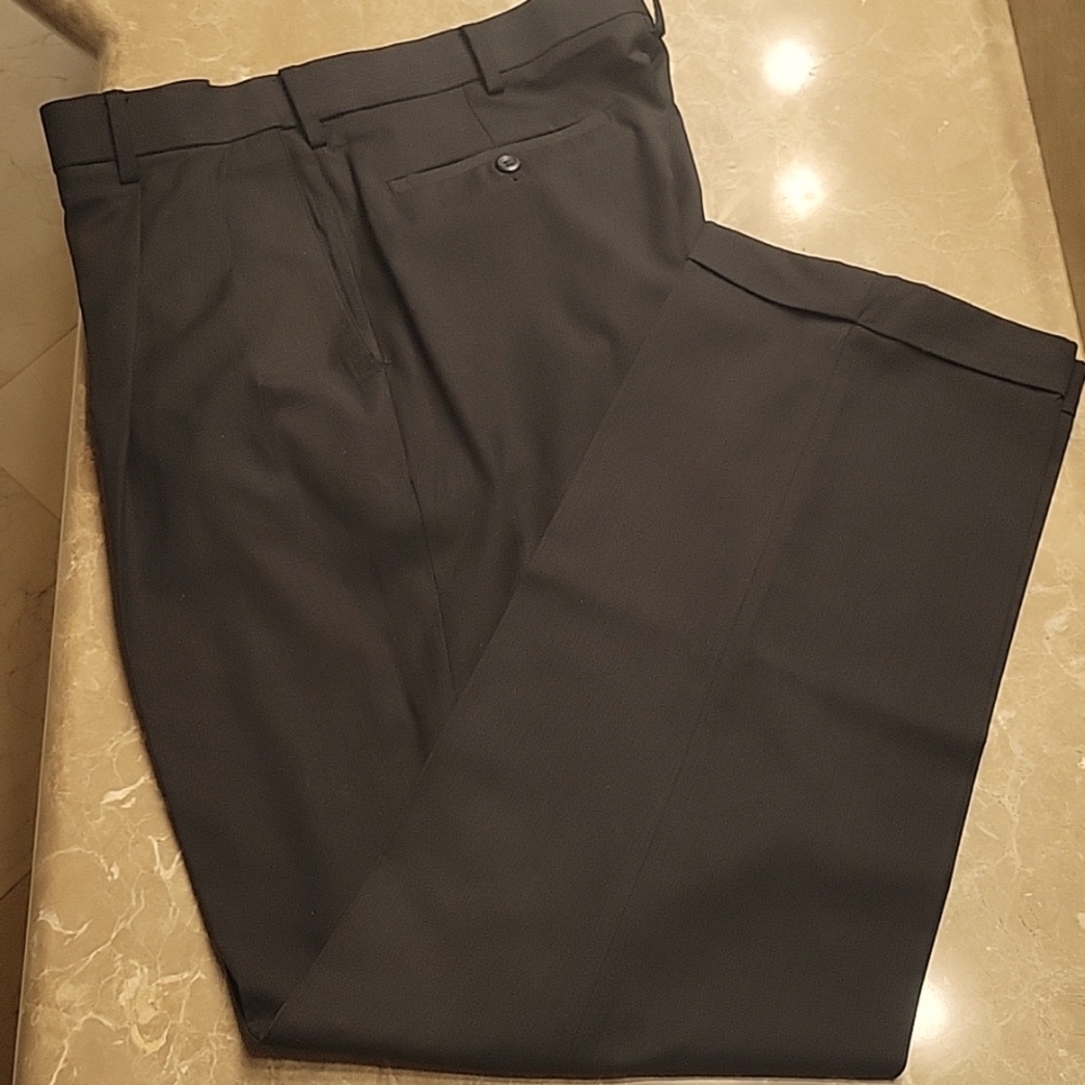 Braggr Louis Raphael Black Men's Front Pleated Dress Slacks,  32/32